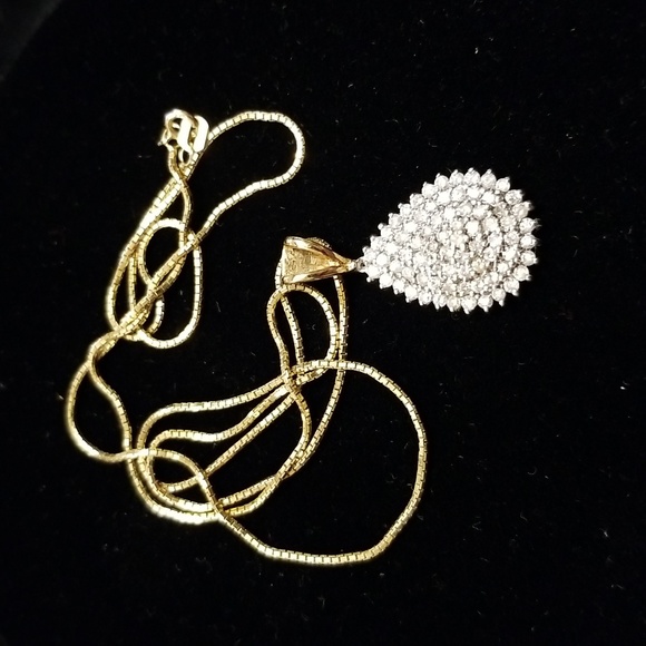 Jewelry - 14K diamond pendant with 14K chain